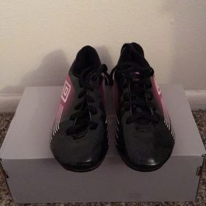 Umbro Girl Cleats